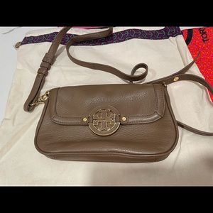 Tory Burch crossbody. Used a handful of times.